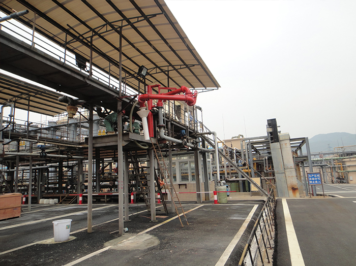 1563237666481787.jpg 1412襯四氟現(xiàn)場裝車.jpg